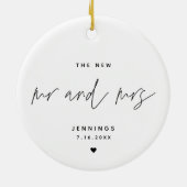 Elegant modern Das neue Mr. und Mrs. Wedding Foto Keramik Ornament (Hinten)
