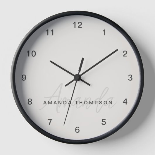 Elegant modern Personalisiert mit Name Monogram Uhr (Vorderseite)
