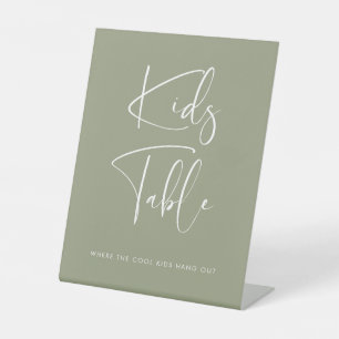 Elegant & modern Sage Green Kids Table Hochzeit Sockelschild