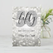 Elegant Modern Silver 50. Geburtstagsparty Einladung (Stehend Vorderseite)