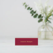 Elegant Modern Sleek Design Gold Text Burgundy Red Mini Visitenkarte (Stehend Vorderseite)