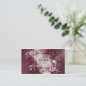 Elegant Modernes, florales Burgund & White Visitenkarte (Stehend Vorderseite)