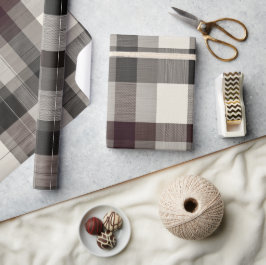 Elegant Monochrome Plaid Holiday Geschenkpapier