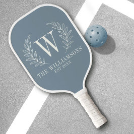 Elegant Monogram Dusty Blue Family Name Pickleball Schläger