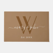 Elegant Monogram Khaki Names Script Wedding Fußmatte (Vorderseite)