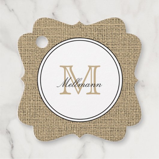Elegant Monogram Name Country Chic Style Burlap Geschenkanhänger (Vorderseite)