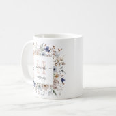Elegant Monogram Pretty Beige Blue Flowers Floral Kaffeetasse (Vorderseite Links)