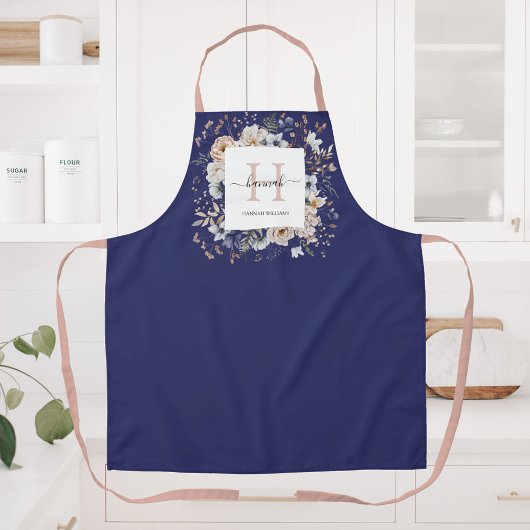 Elegant Monogram Pretty Beige Blue Flowers Floral Schürze