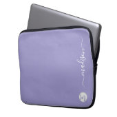 Elegant Monogram Purple Script Office School Laptopschutzhülle (Vorderseite Links)