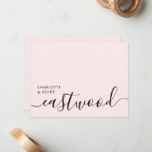 Elegant Monogram Script Blush Pink Mitteilungskarte (Vorderseite/Rückseite Beispiel)