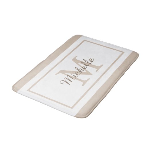 Elegant Monogram Script Name Badematte (Schrägansicht)