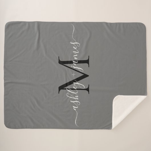 Elegant Monogram Script Names Black Gray Newlywed Sherpadecke (Vorderseite (Horizontal))