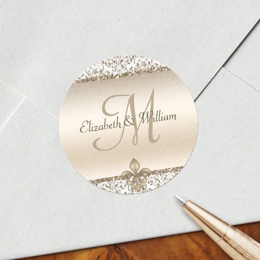 Elegant Monogram Wedding Champagne Lilie Runder Aufkleber
