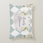 Elegant Monogram White Roses Green Leaves Diamond Dekokissen (Vorderseite(Vertikal))