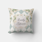 Elegant Monogram White Roses Green Leaves Diamond Kissen (Vorderseite)