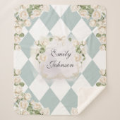Elegant Monogram White Roses Green Leaves Diamond Sherpadecke (Vorderseite)