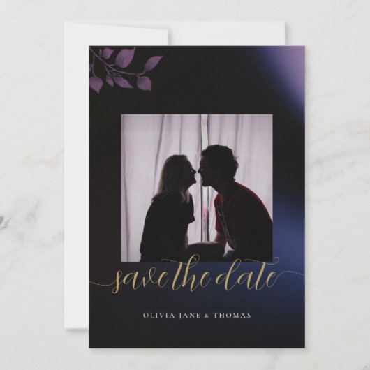 Elegant Moody Lila Floral Wedding Save the Date Einladung (Vorderseite)