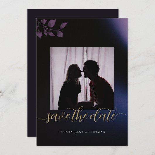 Elegant Moody Lila Floral Wedding Save the Date Einladung (Vorne/Hinten)