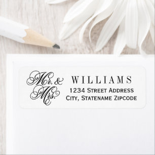 Elegant Mr. und Mrs. Black Script Custom Monogram