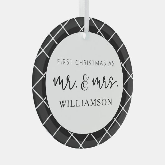 Elegant Mr. und Mrs. First Christmas Geschenk Ornament Aus Glas (Vorderseite Rechts)