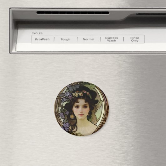 Elegant Mucha Style Porträt einer schönen Frau Magnet (In Situ (Geschirrspüler))