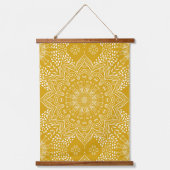 Elegant Mustard Yellow Boho Mandala Wandteppich Mit Holzrahmen (Vorderseite)