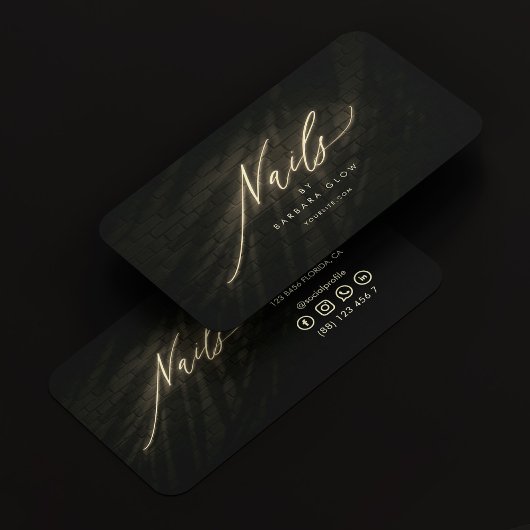 Elegant Nail Tech Script Manicurist Black Gold Visitenkarte