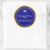 Elegant Navy Blue and Gold Monogram Address Runder Aufkleber (Tasche)