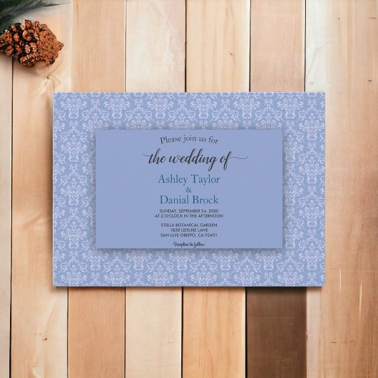 Elegant Navy Blue Damask Script Verziert Hochzeit Einladung