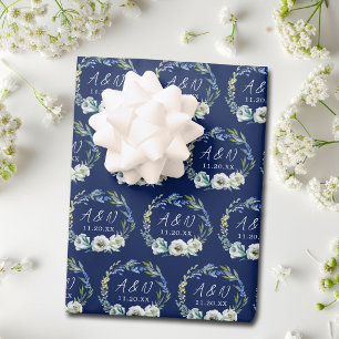 Elegant Navy Blue Floral Monogram Winter Wedding Geschenkpapier Set