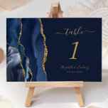 Elegant Navy Blue Gold Agate Wedding<br><div class="desc">Der links Rand dieser eleganten,  modernen Hochzeitskarte weist eine marineblau-blaue Aquarellgrenze mit vergoldetem Imitat-Glitzer auf. Der anpassbare Text kombiniert goldfarbene Handschriften mit kursiven und kopperplate-Schriftart auf marinebasischem Hintergrund.</div>