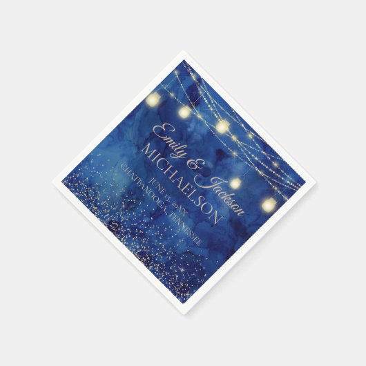 Elegant Navy Blue Gold String Lights Hochzeit Serviette (Ecke)