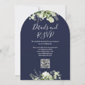Elegant Navy Blue Greenery QR Code Wedding Arch Einladung (Rückseite)