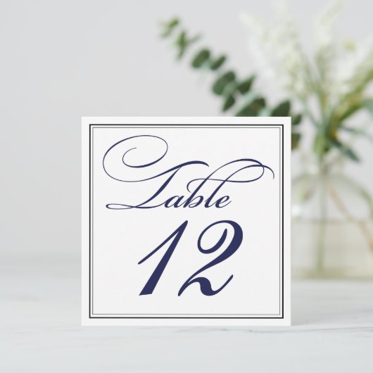 Elegant Navy Blue Script Tischnummer Cards (Stehend Vorderseite)