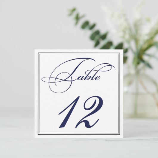 Elegant Navy Blue Script Tischnummer Cards (Stehend Vorderseite)