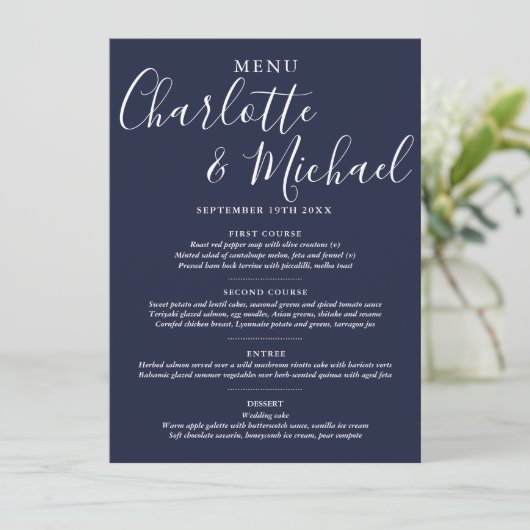 Elegant Navy Blue Signature Script Wedding Menu Menükarte (Stehend Vorderseite)