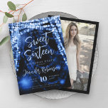 Elegant Navy Blue String Lights Foto Sweet 16 Einladung<br><div class="desc">Elegante 16 . Geburtstag Birthday Party Einladungsvorlage mit Navy Blue Sparkle String Lights Motiv,  benutzerdefiniertes Foto und modernes Typografie Skript.</div>