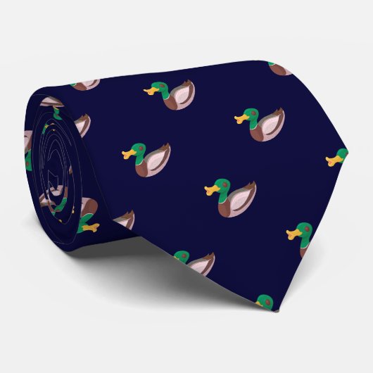 Elegant Navy Blue Wild Duck Pattern Krawatte (Gerollt)
