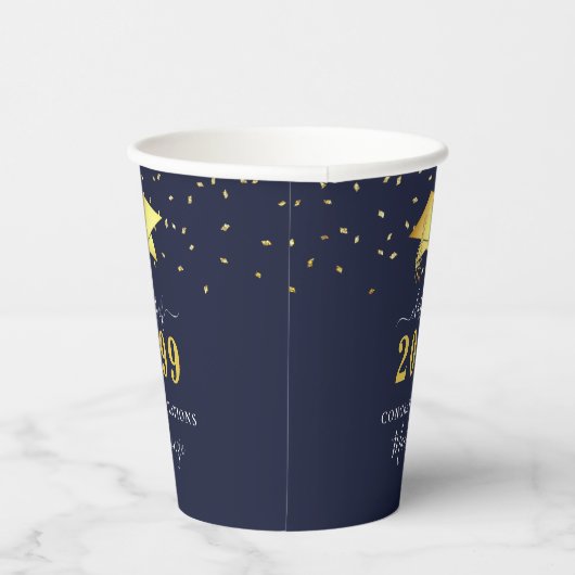 Elegant Navy Gold Confetti Script Abschluss Pappbecher (Rechts)