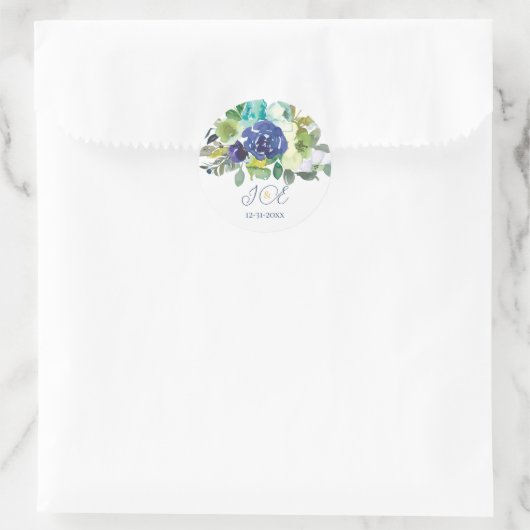 Elegant Navy White Roses Bridal Monogram Initials Runder Aufkleber (Tasche)
