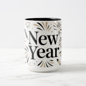 Elegant New Year Celebration Mug Design Zweifarbige Tasse (Mittel)