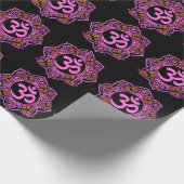 Elegant ohm mandala Design Rosa lila Schmetterling Geschenkpapier (Ecke)