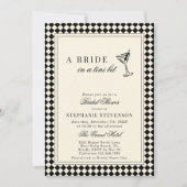 Elegant Old Money Checkered Martini Bridal Shower Einladung (Vorderseite)