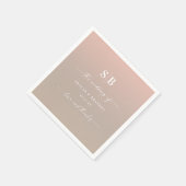 Elegant Ombre Blush & Beige Mit Monogramm Wedding Serviette (Ecke)
