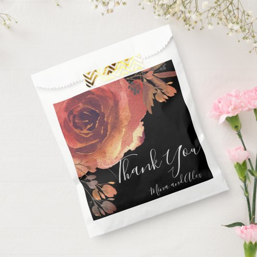 Elegant Orange Crimson Rose Black Geschenktütchen (Versiegelt)