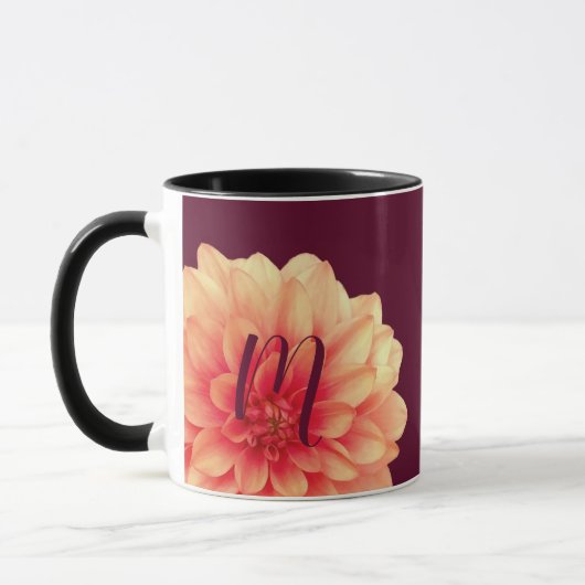 Elegant Orange Dahlias Blume Burgundy Monogram Tasse (Links)