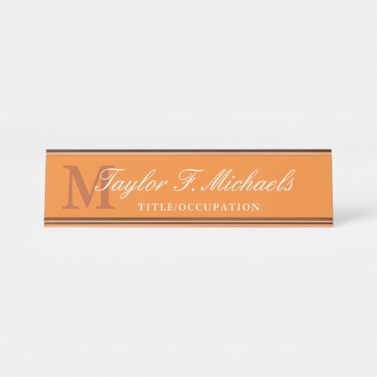 Elegant Orange White Monogram & Name Schreibtischnamensplakette (Vorderseite )