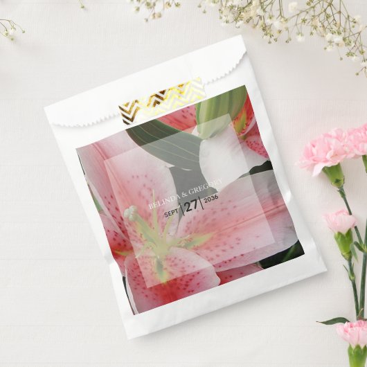 Elegant Oriental Lilies Wedding Geschenktütchen (Versiegelt)