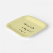 Elegant Pale Yellow Script Minimalist Wedding Pappteller (Gewinkelt)
