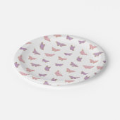 Elegant Pastel Butterflies Pattern |  Baby Shower Pappteller (Schrägansicht)